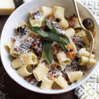 Brown butter pasta with harvest vegetables Fam 2
